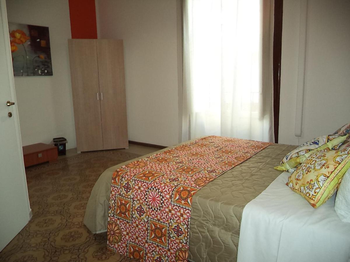 Locami Palermo Centro Rooms Екстер'єр фото