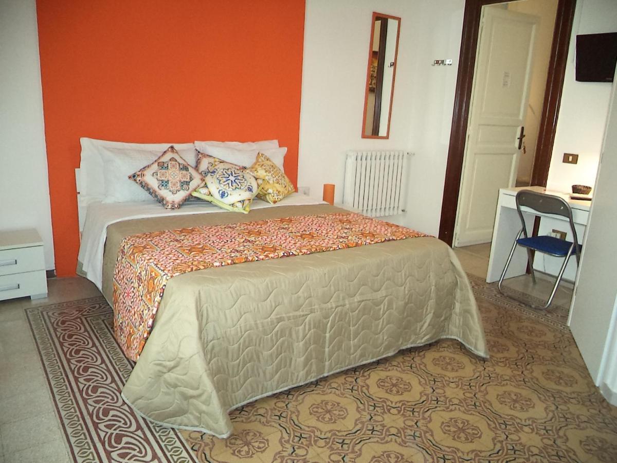 Locami Palermo Centro Rooms Екстер'єр фото