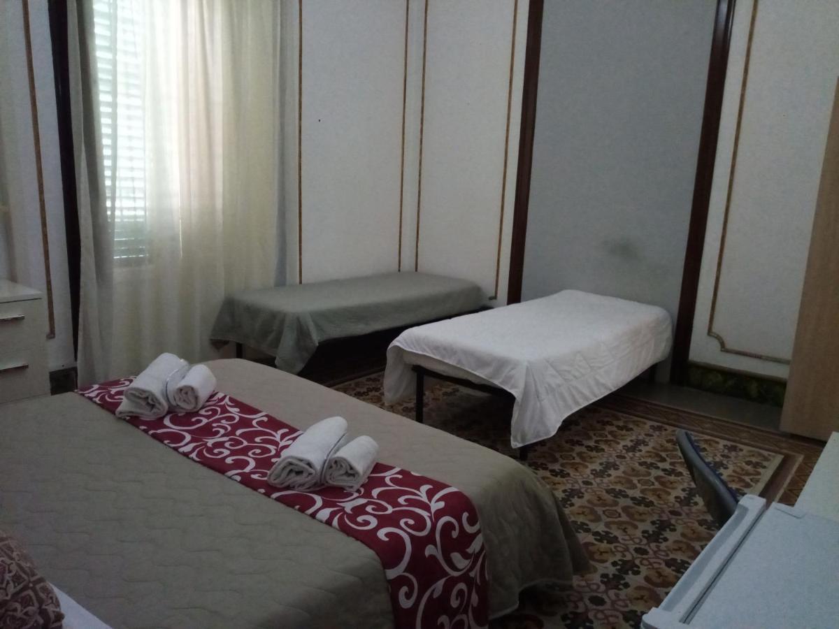 Locami Palermo Centro Rooms Екстер'єр фото
